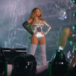 Beyonce is to offer funding to beauty schools and salons