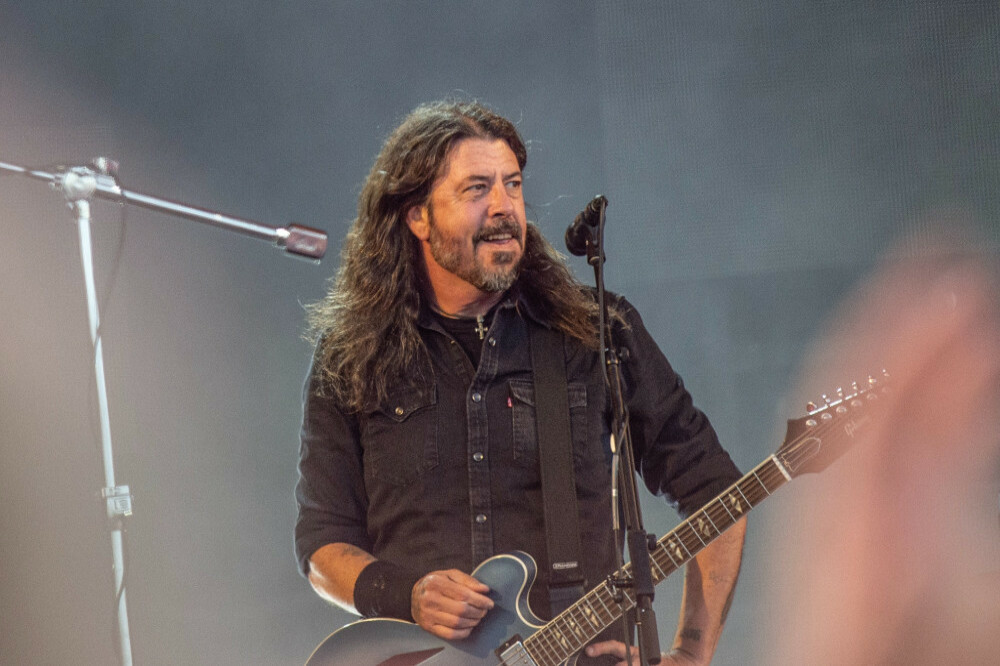 Foo Fighters have officially sworn in new drummer IIan Rubin