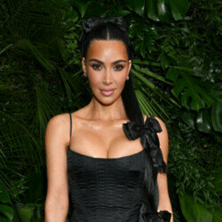 Kim Kardashian is planning to dye her hair blonde again