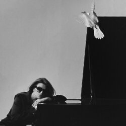 Melody Gardot image credit Denis Boulz