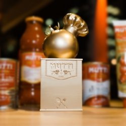 Mutti Golden Tomato Trophy