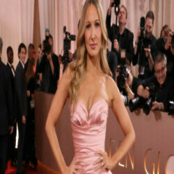 Nikki Glaser received pasta from Leonardo DiCaprio