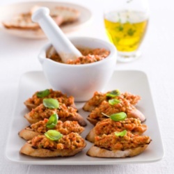 National Picnic Week: Roasted Red Peppers Crostini