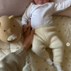 Rosie Huntington-Whiteley shared the adorable photo (c) instagram.com/rosiehw