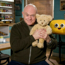 Ross Kemp is reading a CBeebies Bedtime Story