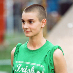 Sinéad O’Connor was warned by Joe Pesci he would have given her a ‘smack’ her if he’d been on the ‘Saturday Night Live’ episode where she infamously ripped up a picture of the Pope