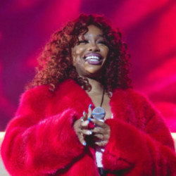 SZA axed the concert after losing her voice
