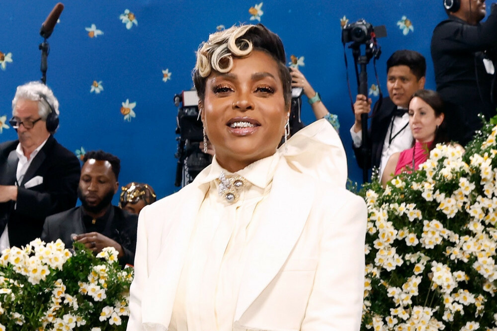 Taraji P. Henson has revealed her beauty routine before Broadway shows