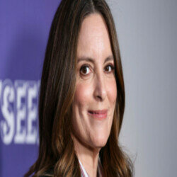 Tina Fey was prviously head writer on Saturday Night Live